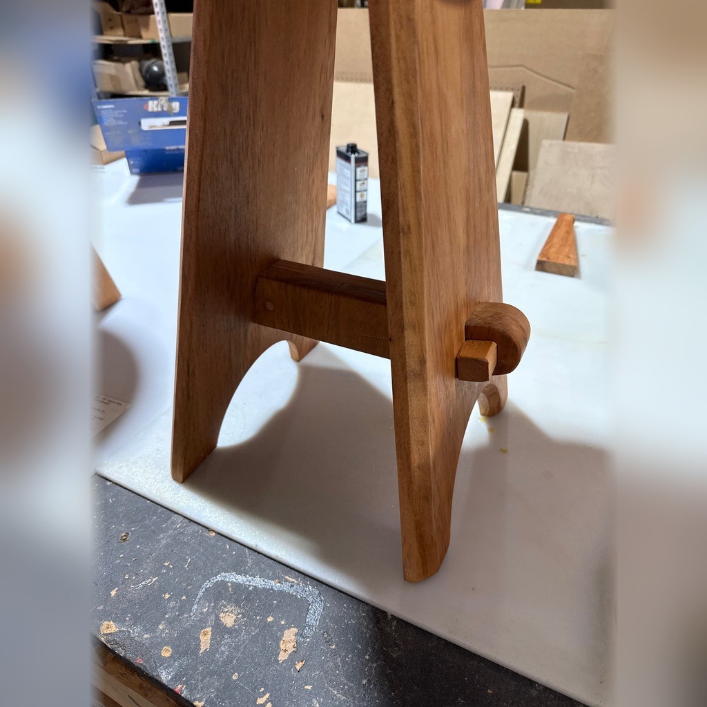 Through-tenon joint with wooden locking pin